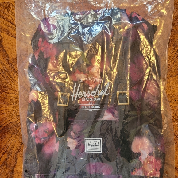 Herschel backpack medium size - Picture 1 of 4